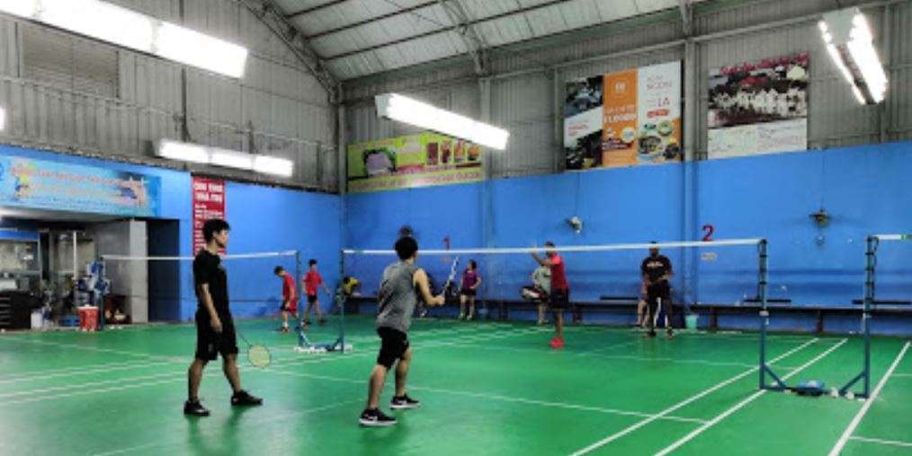Shop cầu lông Quận 1 và Đan vợt cầu lông Quận 1 | VNB Sports Quận 1