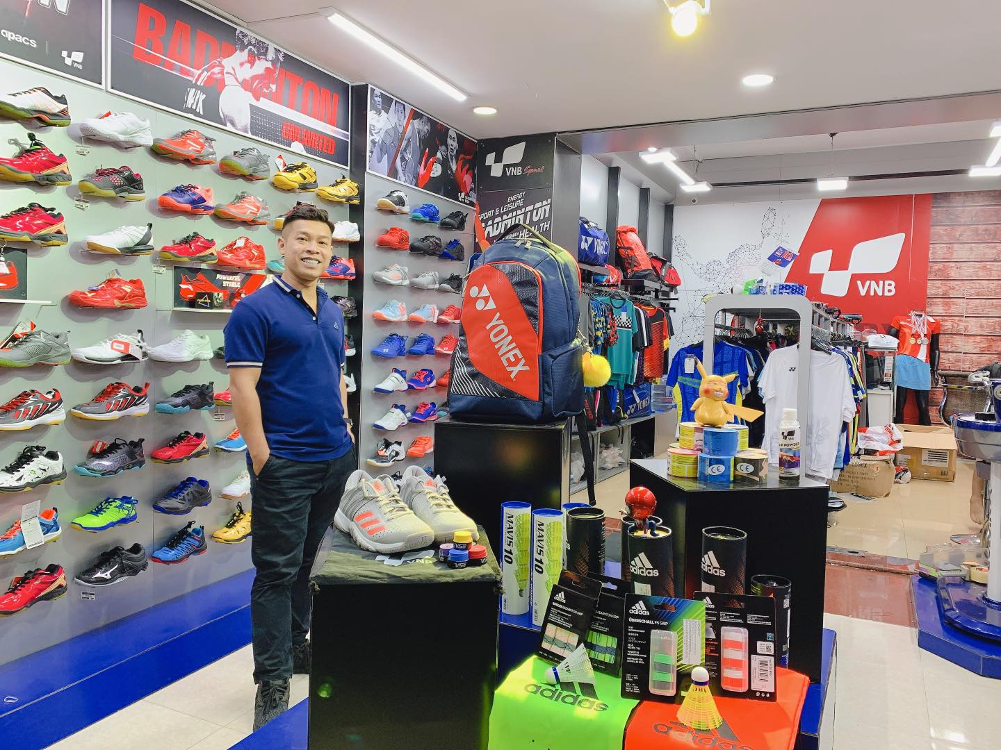 Shop cầu lông Buôn Ma Thuột - Cửa hàng cầu lông Buôn Ma Thuột | VNB Sports Buôn Ma Thuột