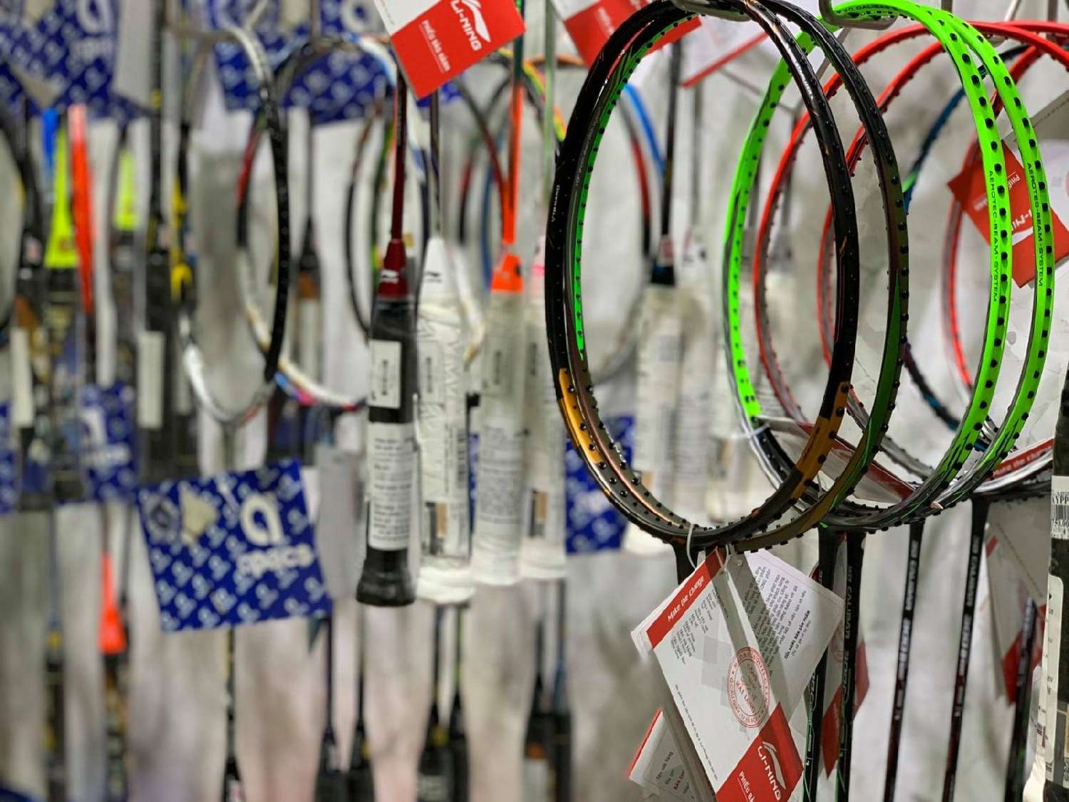 Cửa hàng bán vợt cầu lông ở Bình Tân - Shop VNB Sports Bình Tân