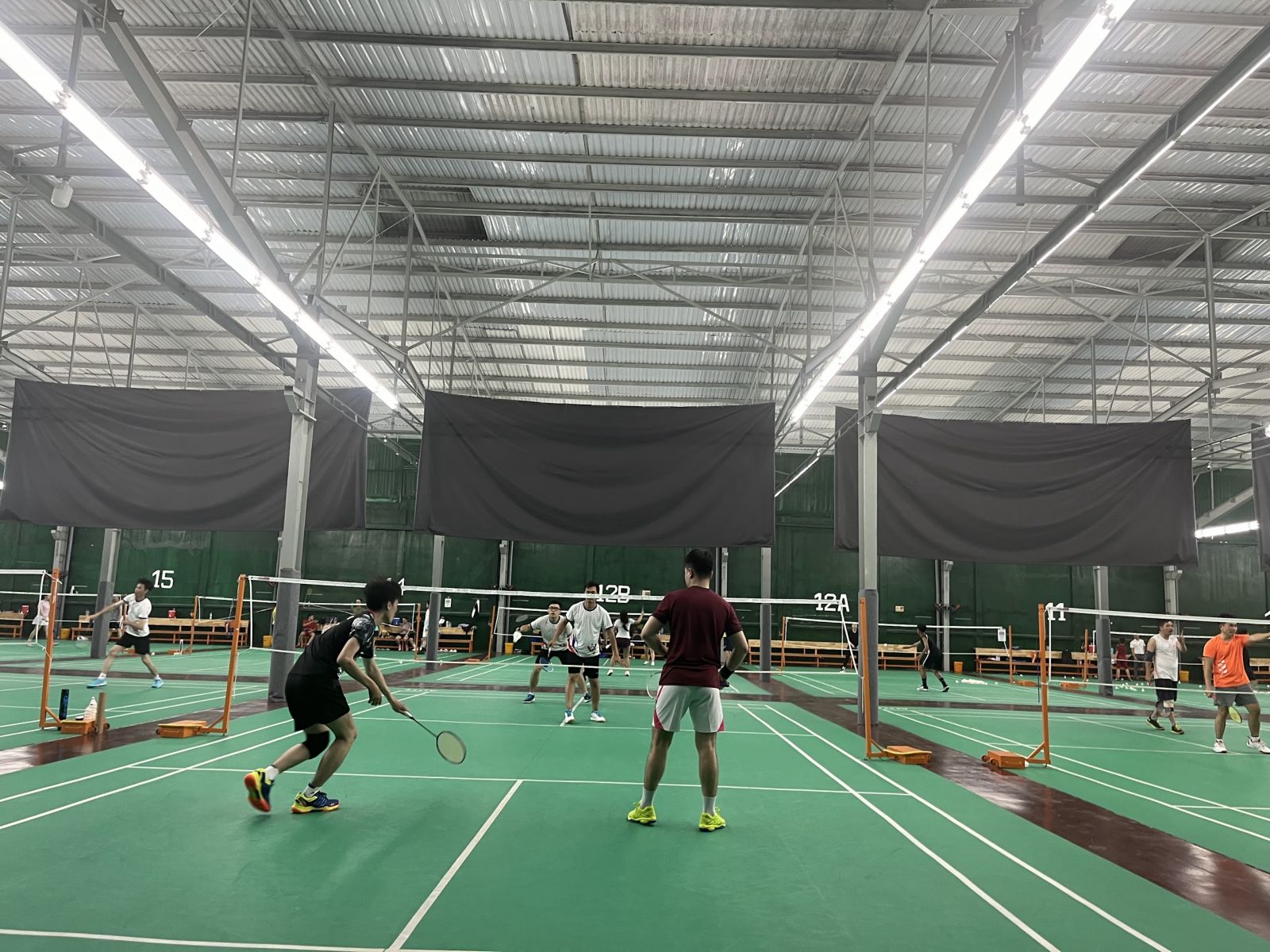 Sân cầu lông Phú Thuận 