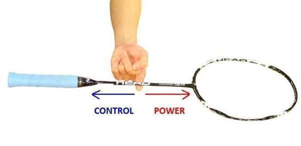 Điểm cân bằng khi chọn vợt cầu lông cho người mới
