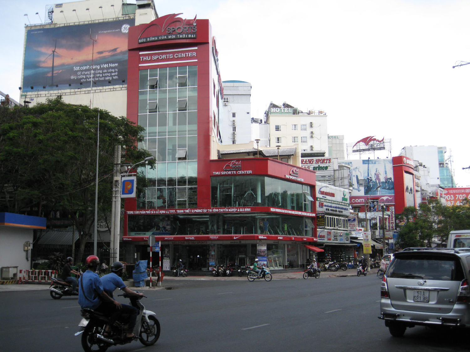 Cửa hàng bán vợt cầu lông Gia Lai 